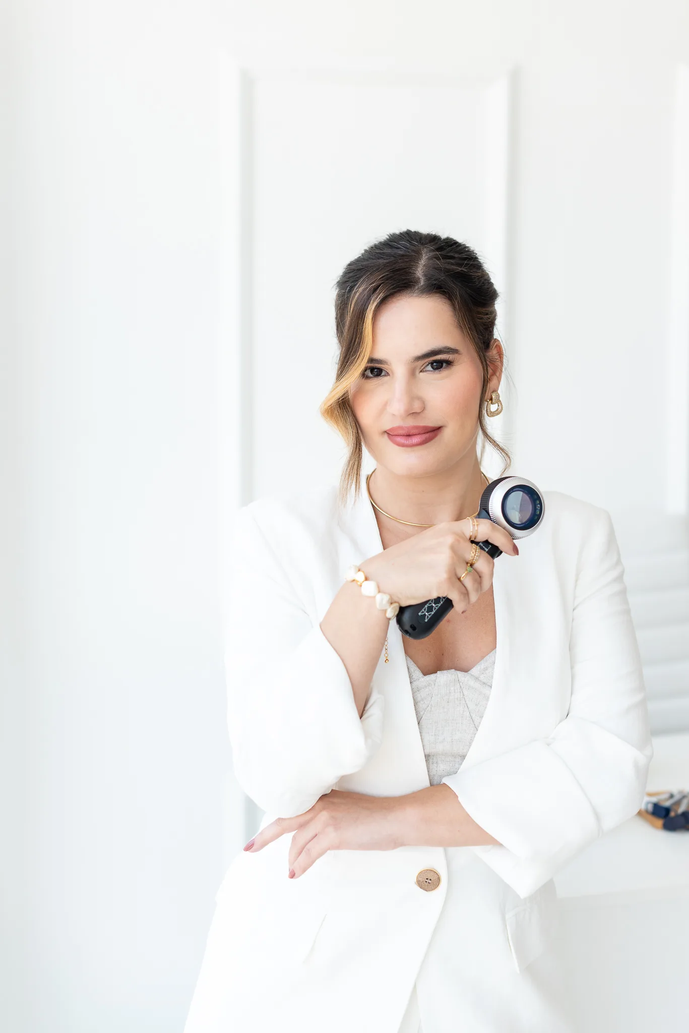 Dra. Allice Bastos, médica dermatologista